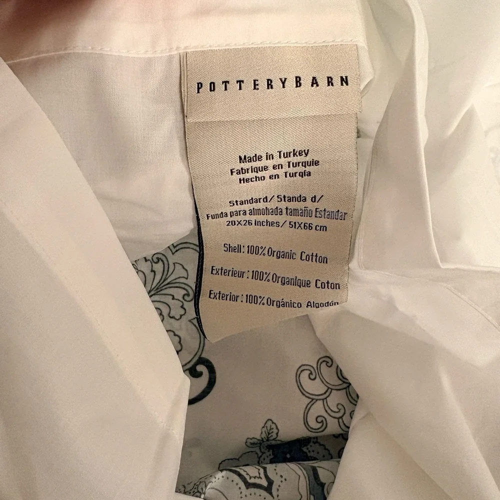 Pottery Barn Medallion Pillowcase Blue White Cotton 20x26 Set Of 2